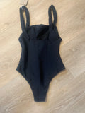 BENOA25 SANDY ONE PIECE - BLACK