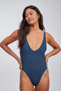 B23 SOFIA ONE PIECE-VOYAGER